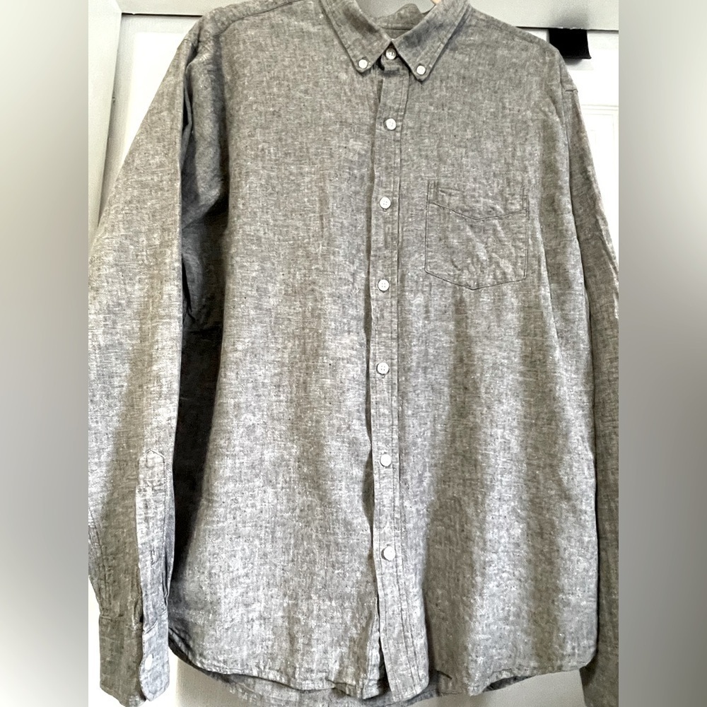 Mens Old Navy Button Down Slim Fit Shirt - Picture 5 of 7